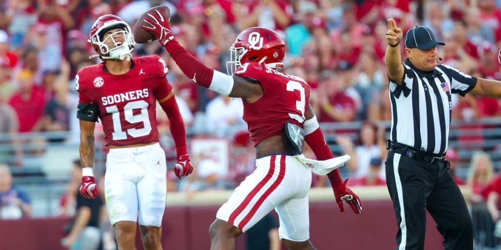 Temple Owls vs Oklahoma Sooners Football Match Player Stats